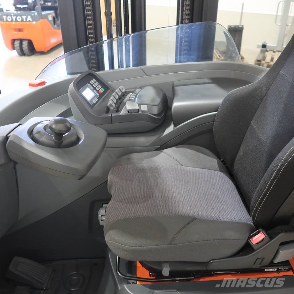 Toyota RRE160H 前伸式堆高機(叉車)