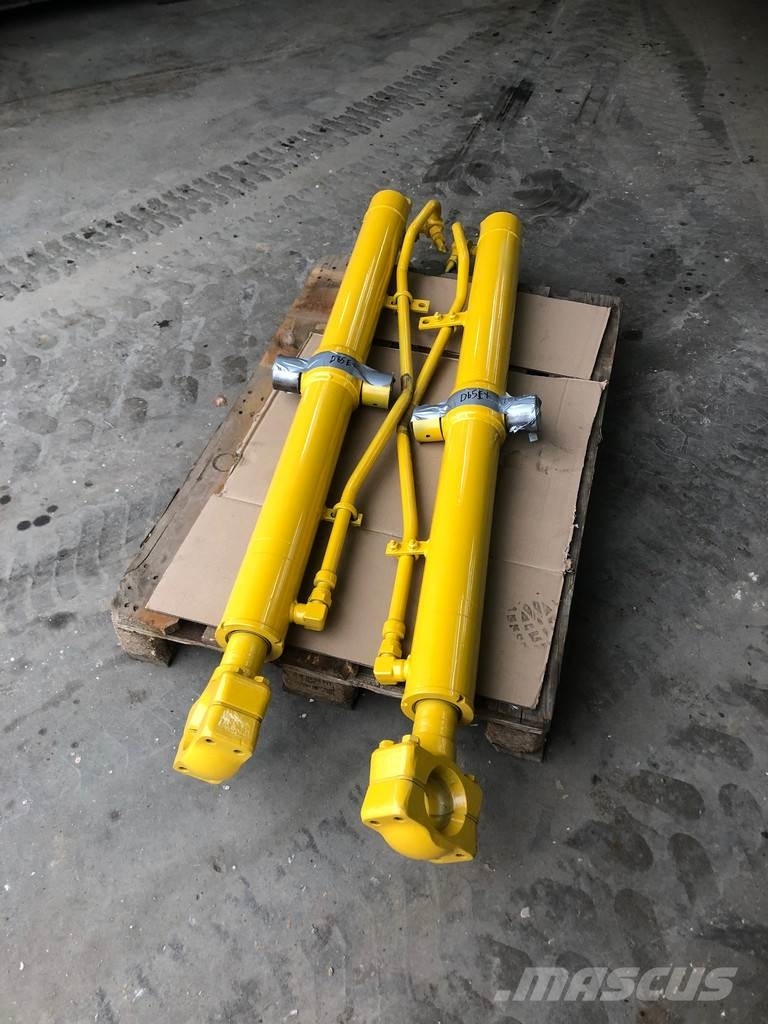 Komatsu D65-15 EX/PX Blade Lift Cylinder OEM 707-02-X0220 Hydraulique