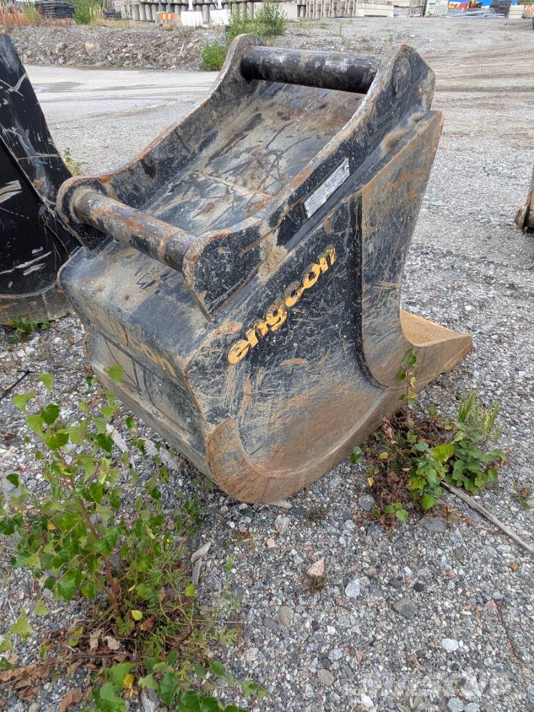 Komatsu PW 168-11E1 Ratasekskavaatorid
