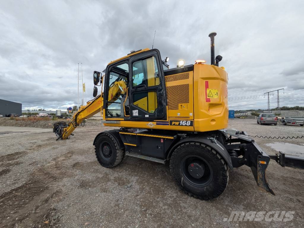 Komatsu PW 168-11E1 Ratasekskavaatorid