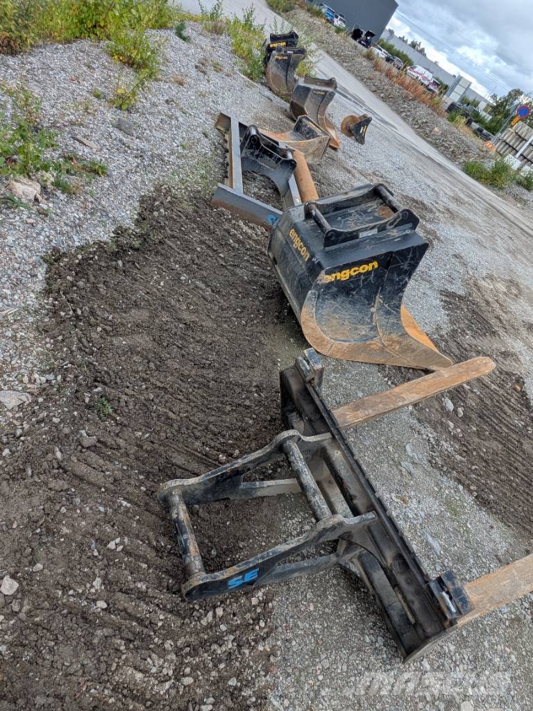 Komatsu PW 168-11E1 Ratasekskavaatorid