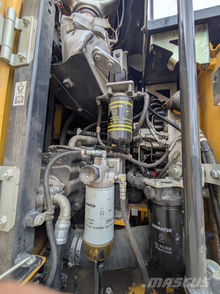 Komatsu PW 168-11E1 Ratasekskavaatorid