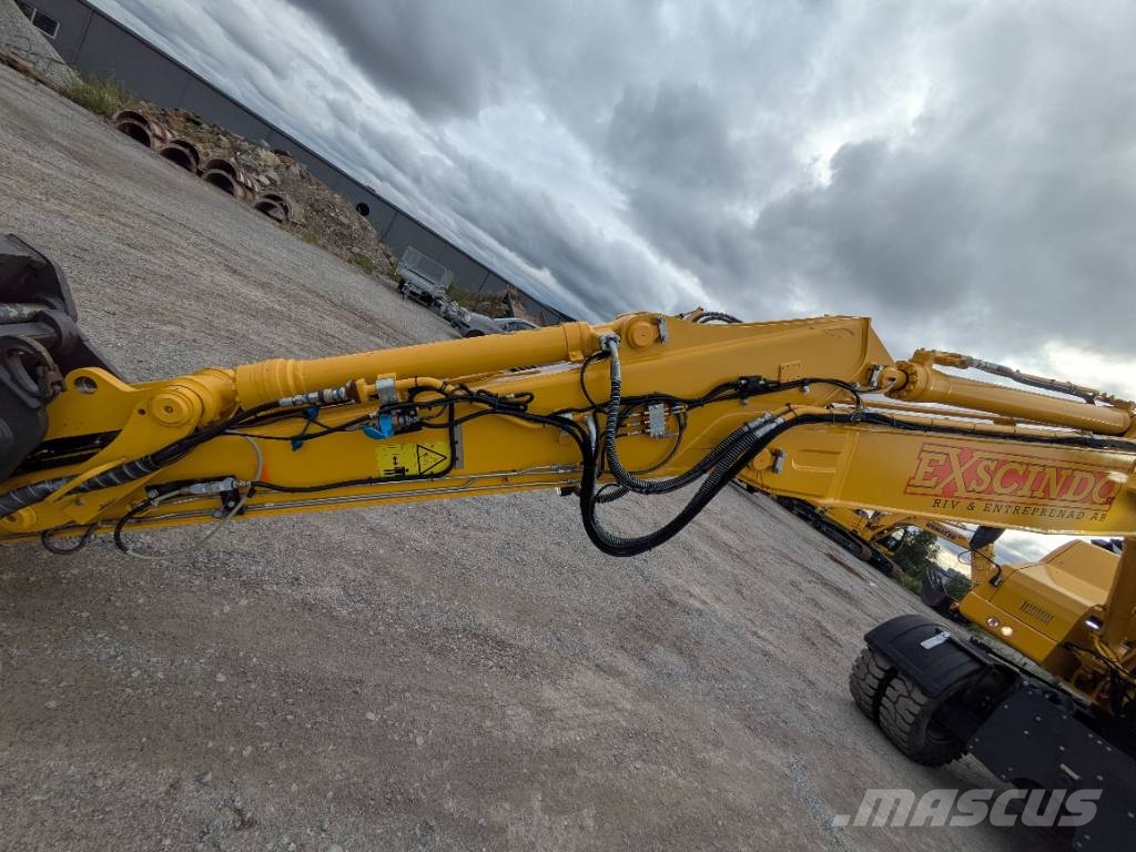 Komatsu PW 168-11E1 Ratasekskavaatorid