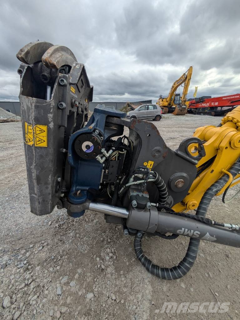 Komatsu PW 168-11E1 Ratasekskavaatorid