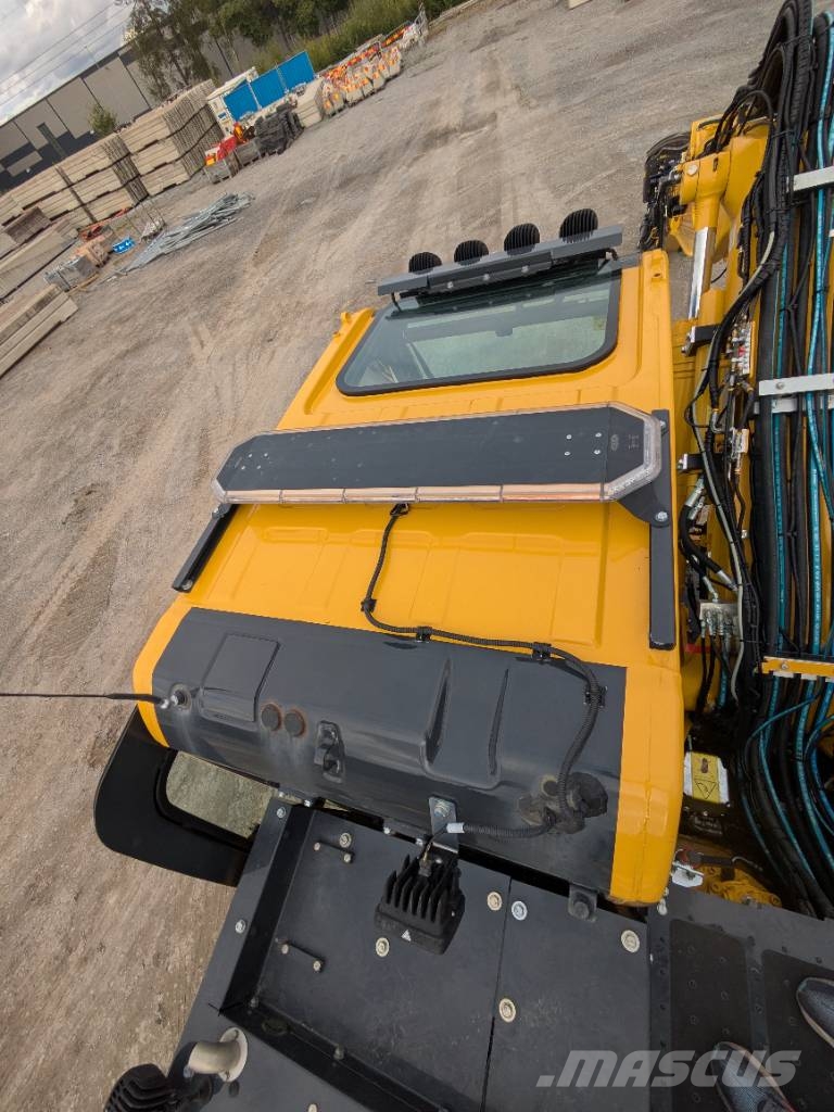 Komatsu PW 168-11E1 Ratasekskavaatorid