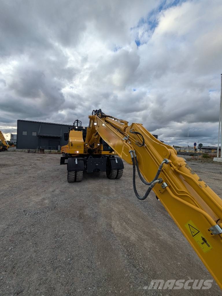 Komatsu PW 168-11E1 Ratasekskavaatorid