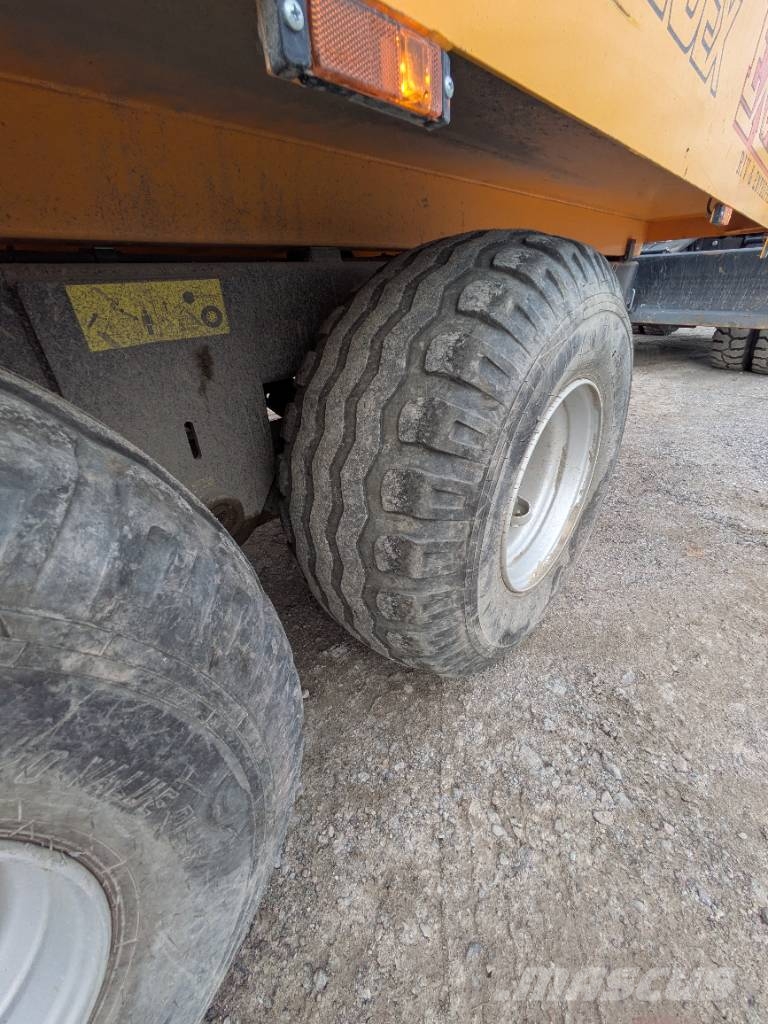 Komatsu PW 168-11E1 Ratasekskavaatorid