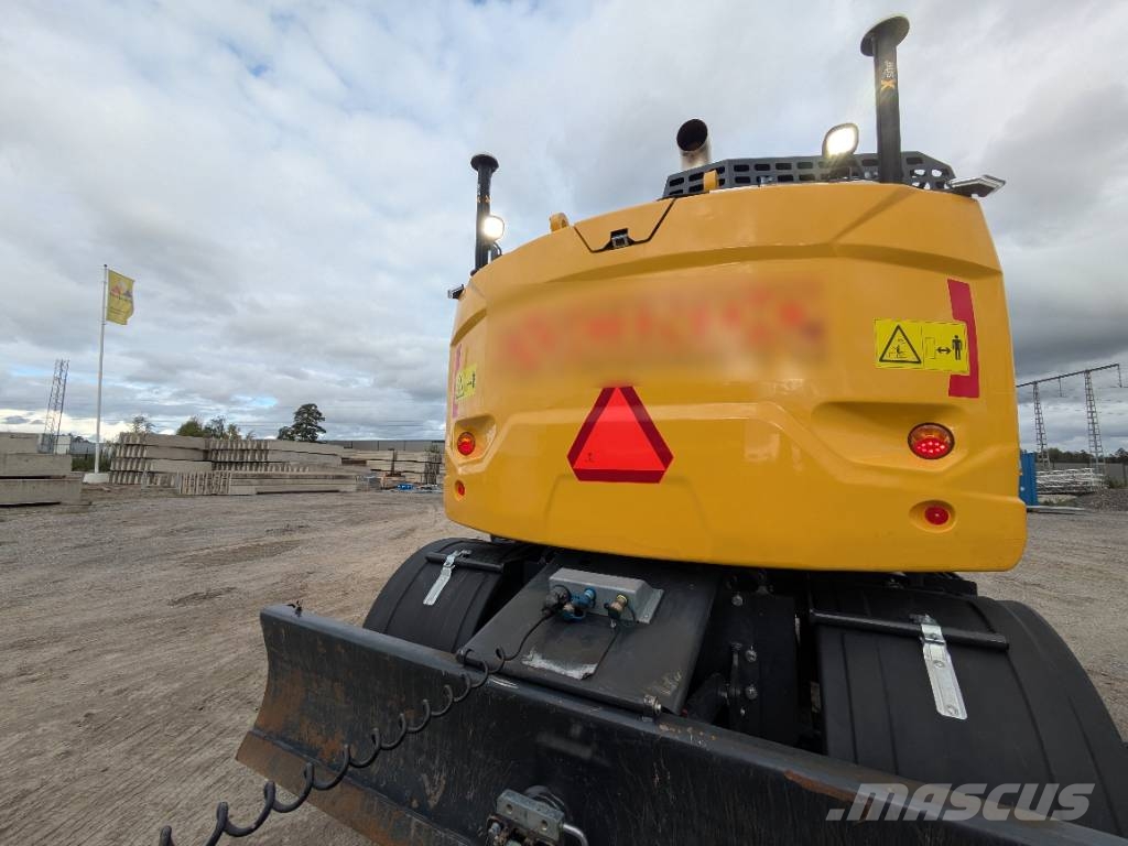 Komatsu PW 168-11E1 Ratasekskavaatorid