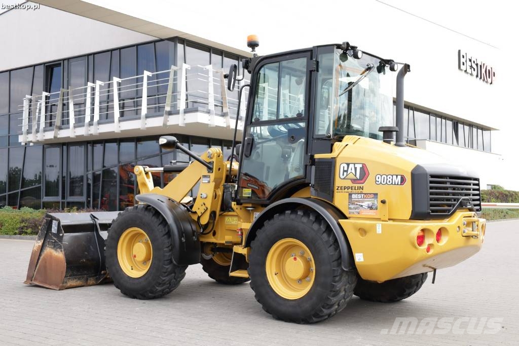 CAT 908M لوادر بعجل