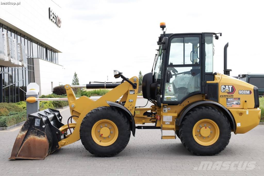 CAT 908M لوادر بعجل