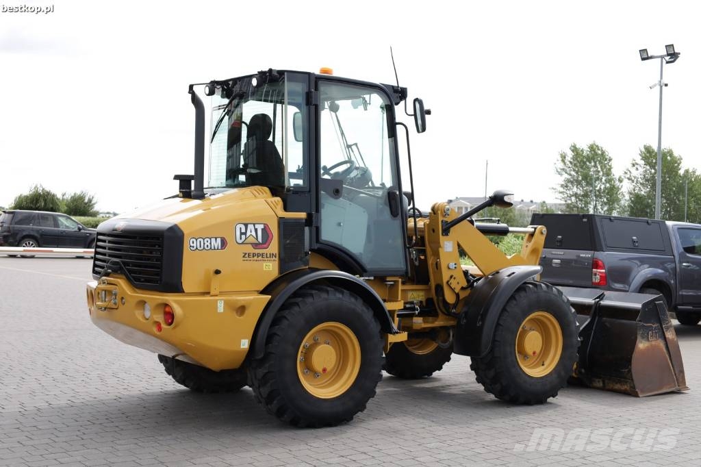 CAT 908M لوادر بعجل
