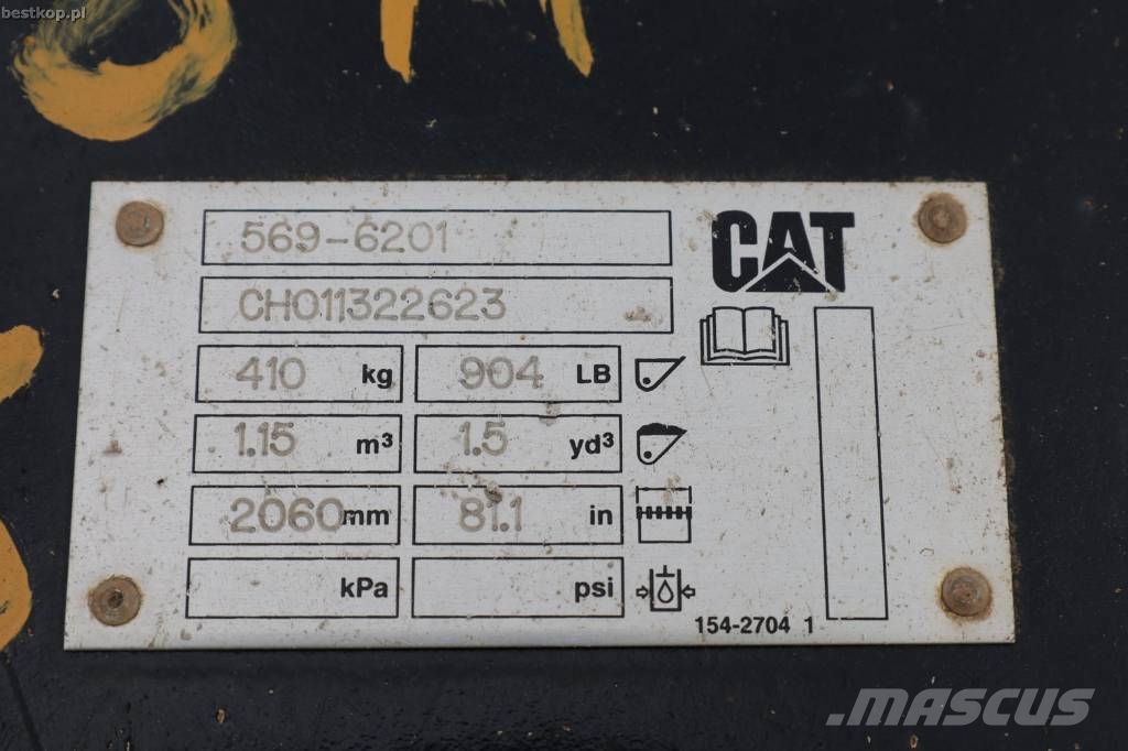 CAT 908M لوادر بعجل