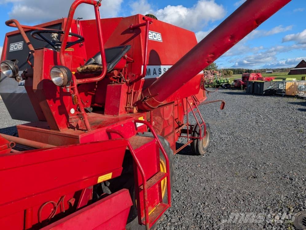Massey Ferguson 206 Mähdrescher