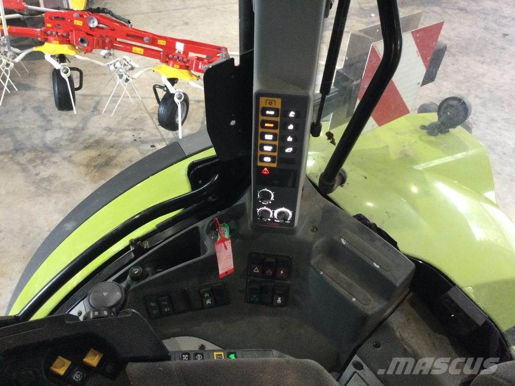 CLAAS ARION 550 트랙터