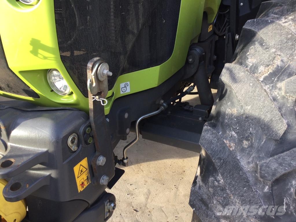 CLAAS ARION 550 Tractors