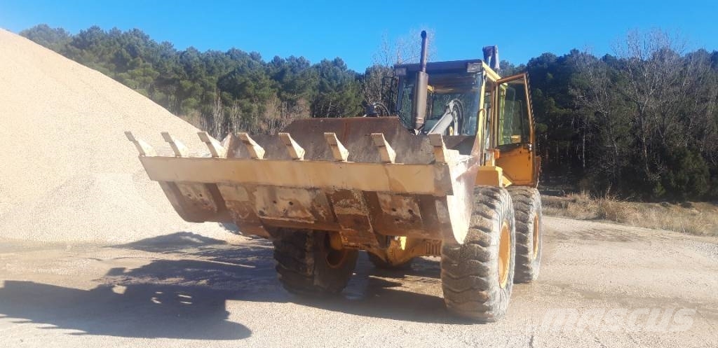 Volvo BM EL70C 反铲装载机