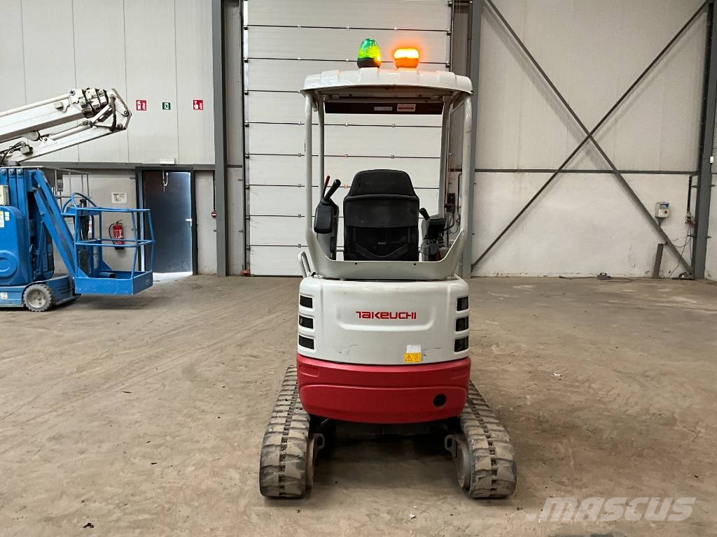 Takeuchi TB 217 R Mini ekskavatori < 7 t