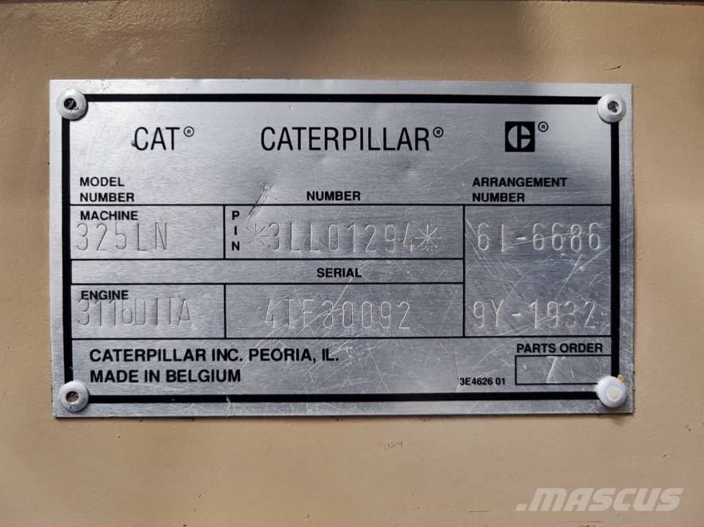 CAT 325 LN Vikšriniai ekskavatoriai
