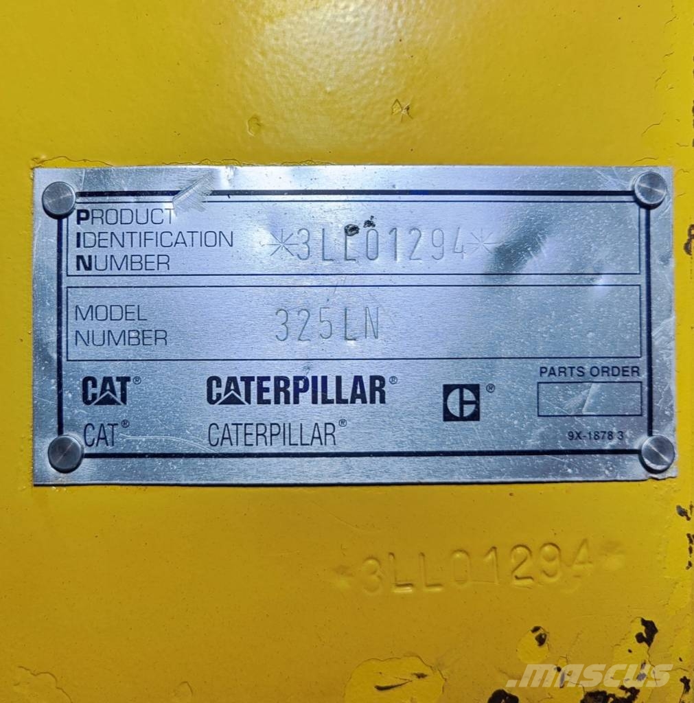 CAT 325 LN Vikšriniai ekskavatoriai