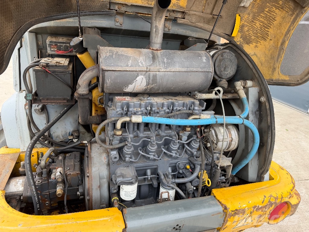Kramer 480 T 伸縮臂操作車