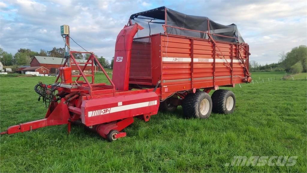 JF HACKVAGN ES3500 Savācējpiekabes