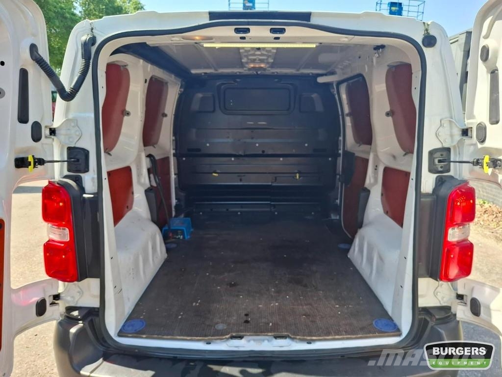 Peugeot Expert 1.5 BlueHDI 120HP + Navigation | Air Condit هيكل صندوقي