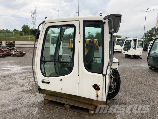 Liebherr R 317 USED CAB COMPLET Cabine en interieur
