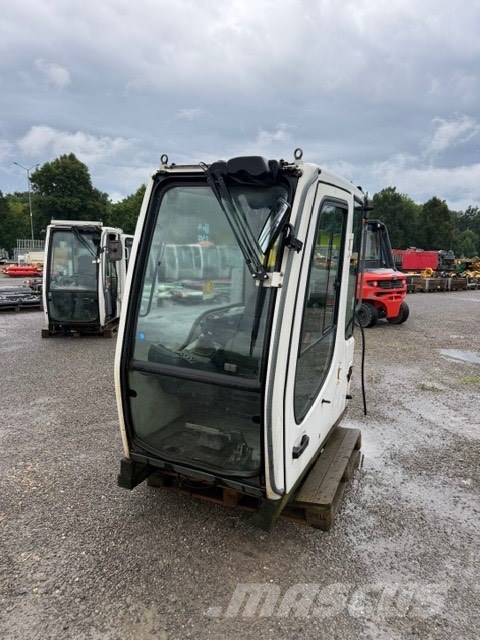 Liebherr R 317 USED CAB COMPLET Cabine en interieur