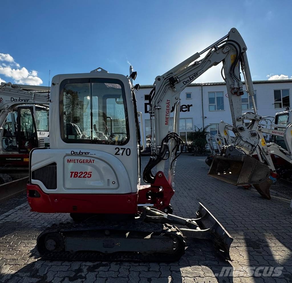 Takeuchi TB 225 Mini excavadoras < 7t