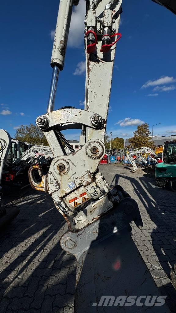 Takeuchi TB 225 Mini excavadoras < 7t