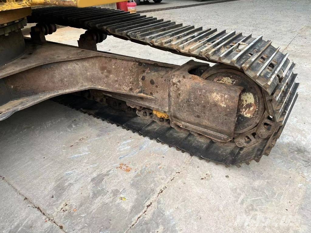 Sumitomo SH200Z3 Excavadoras sobre orugas