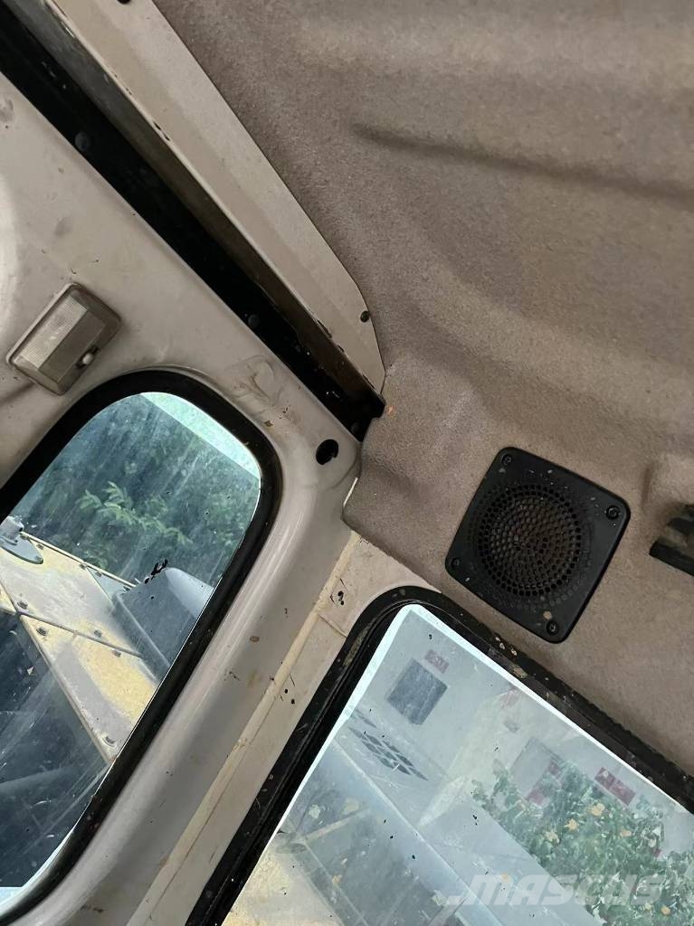 Sumitomo SH200Z3 Excavadoras sobre orugas