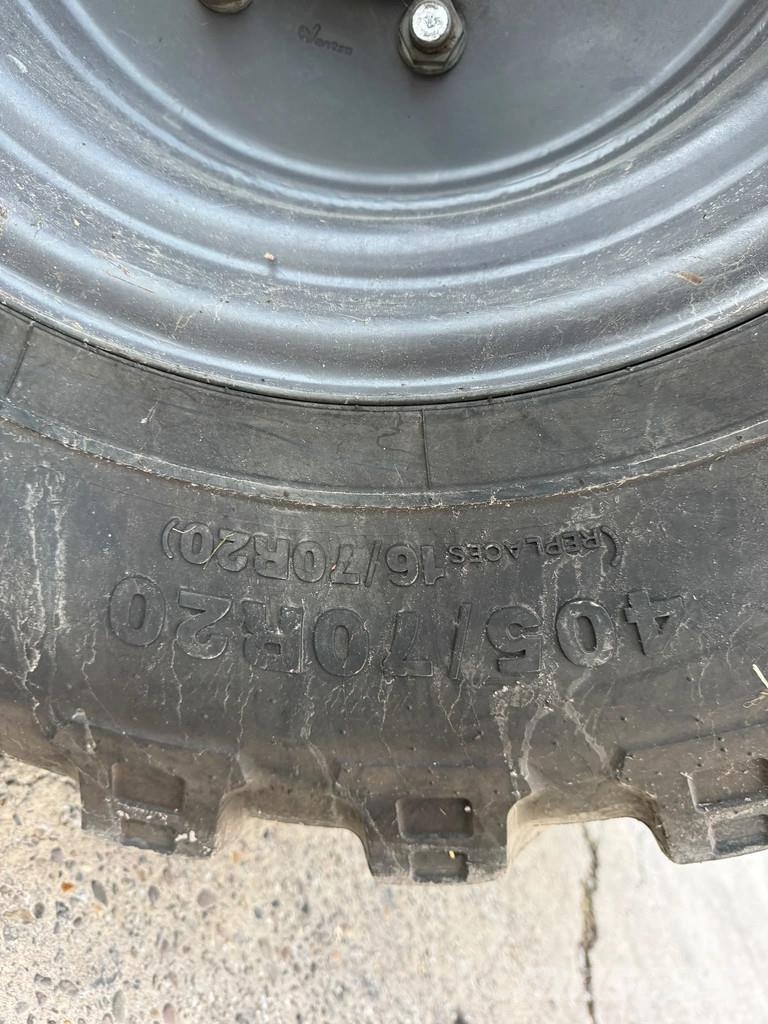 Ahlmann AZ 95 Shovel AZ 95 ahlmann Loader Volvo Komatsu Zw Kolesni nakladalci