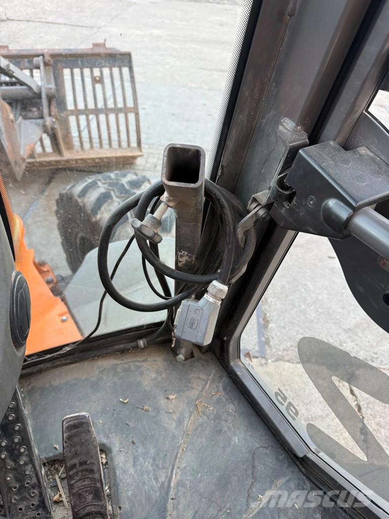 Ahlmann AZ 95 Shovel AZ 95 ahlmann Loader Volvo Komatsu Zw Kolesni nakladalci