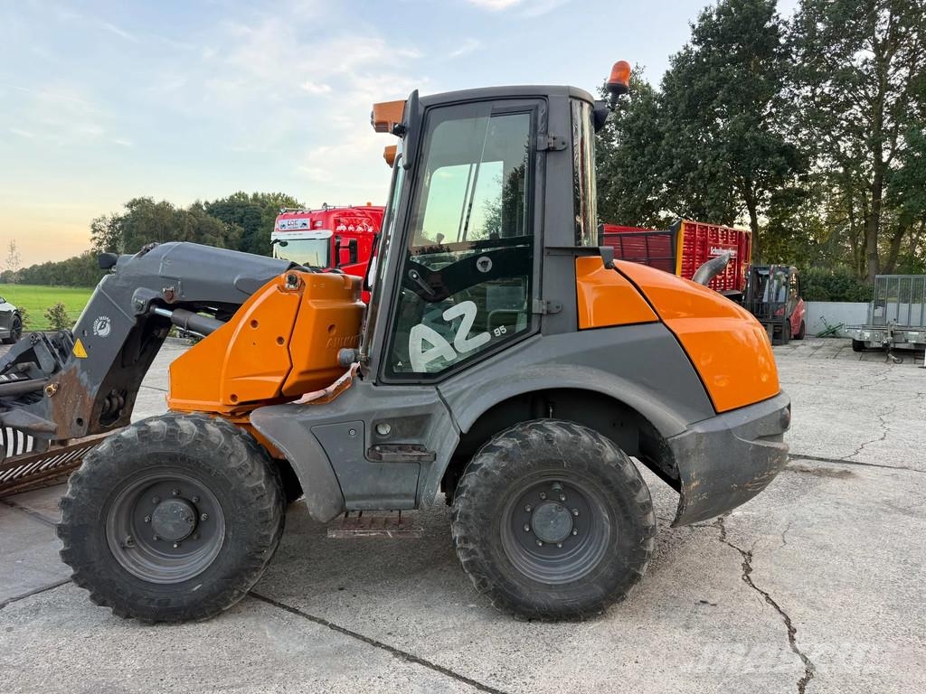 Ahlmann AZ 95 Shovel AZ 95 ahlmann Loader Volvo Komatsu Zw Kolesni nakladalci