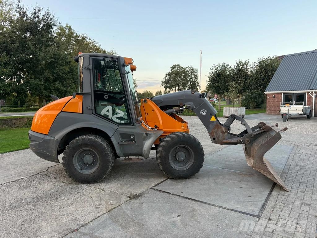 Ahlmann AZ 95 Shovel AZ 95 ahlmann Loader Volvo Komatsu Zw Kolesni nakladalci
