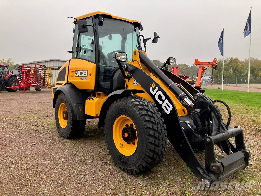 JCB 409 Nordic Edition Chargeuse sur pneus