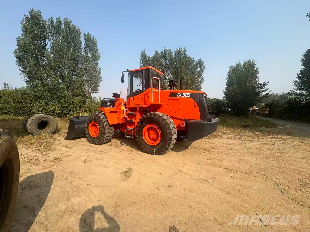 Doosan DL 505 輪胎式裝載機