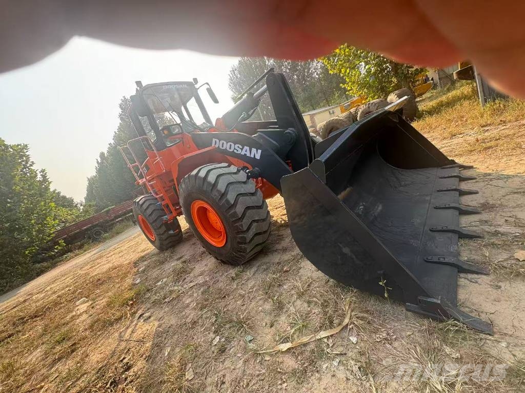 Doosan DL 505 輪胎式裝載機