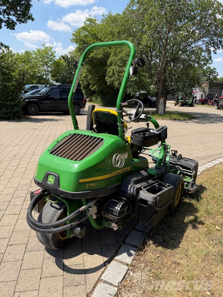 John Deere 2750 E-Cut محشات الخضر