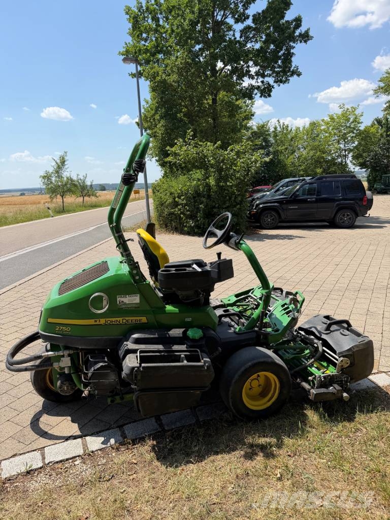 John Deere 2750 E-Cut محشات الخضر