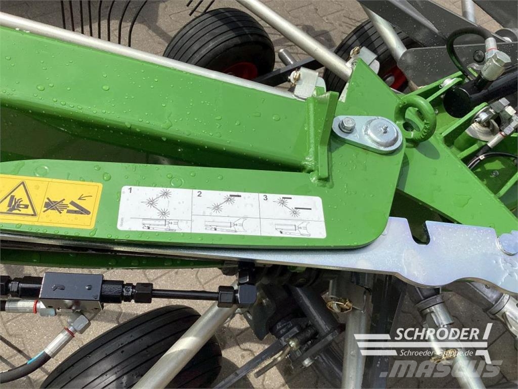 Fendt FORMER 1502 Falciandanatrici