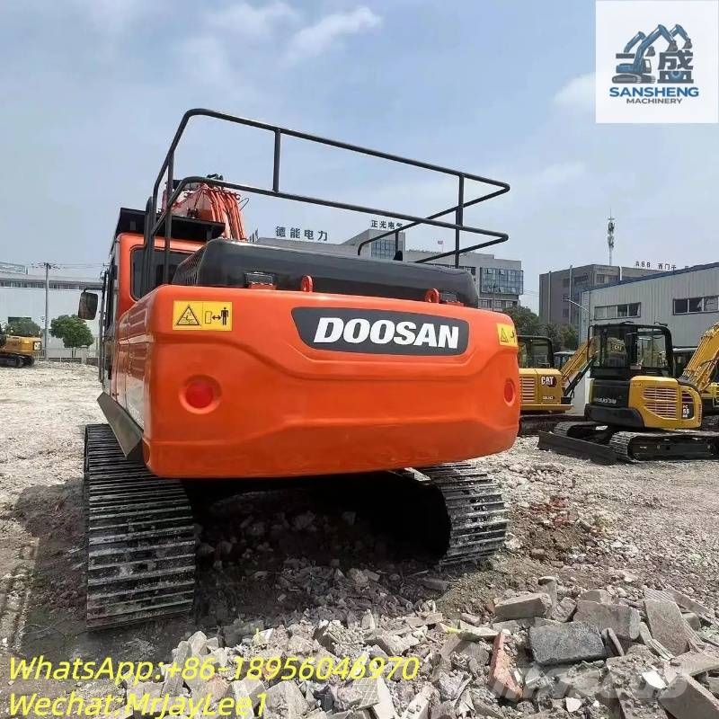 Doosan DX300LC-9C Raupenbagger