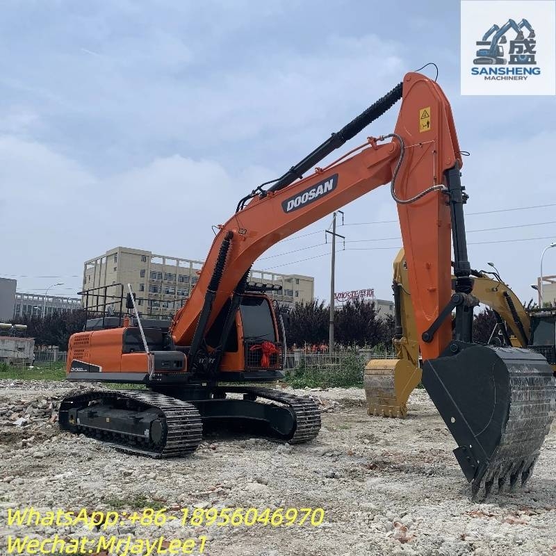 Doosan DX300LC-9C Raupenbagger