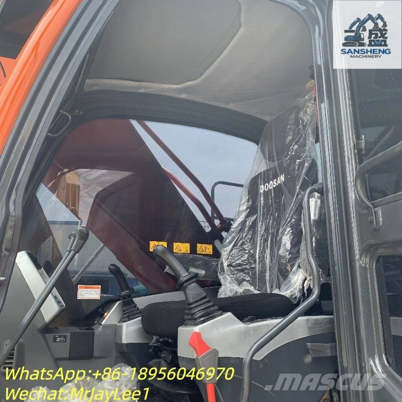 Doosan DX300LC-9C Raupenbagger