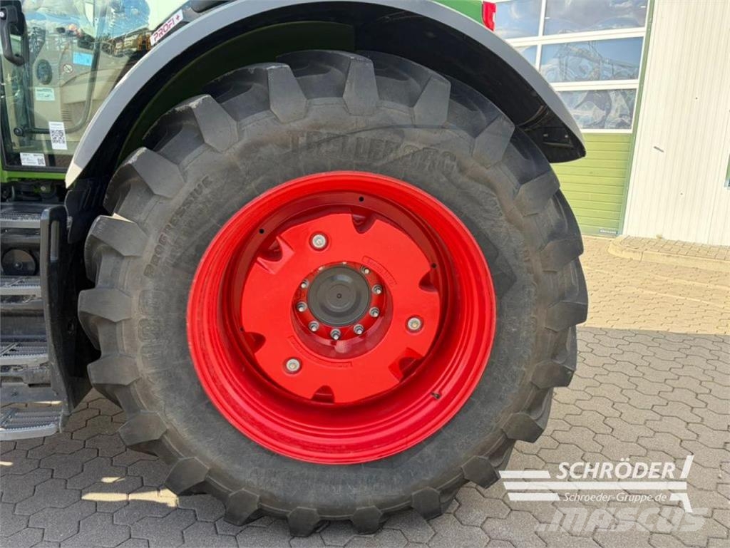 Fendt 620 VARIO PROFI PLUS Traktoren