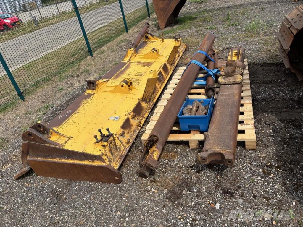 Komatsu D65PX-17 Dozer, 2013 Year!! Bulldozer