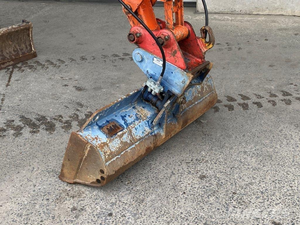 Hitachi ZX 33U-5A CLR Kurzheck KLIMA wie ZX 38, 29, 26 Minikaivukoneet < 7t