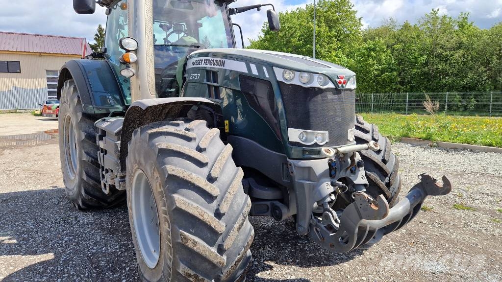Massey Ferguson 8737 トラクター