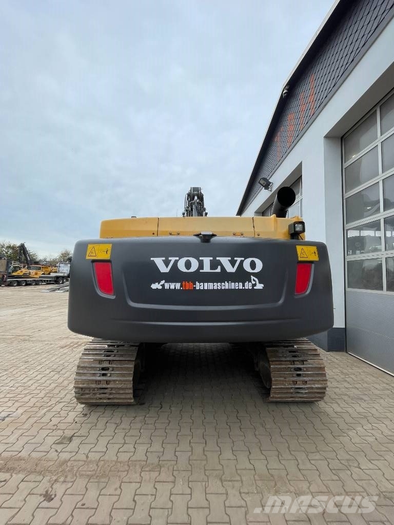 Volvo EC 250 D N L optional mit Oilquick OQ7055 Raupenbagger